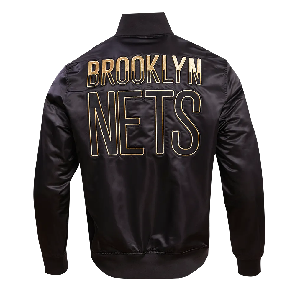 BROOKLYN NETS GOLD LOGO SATIN JACKET (BLACK)