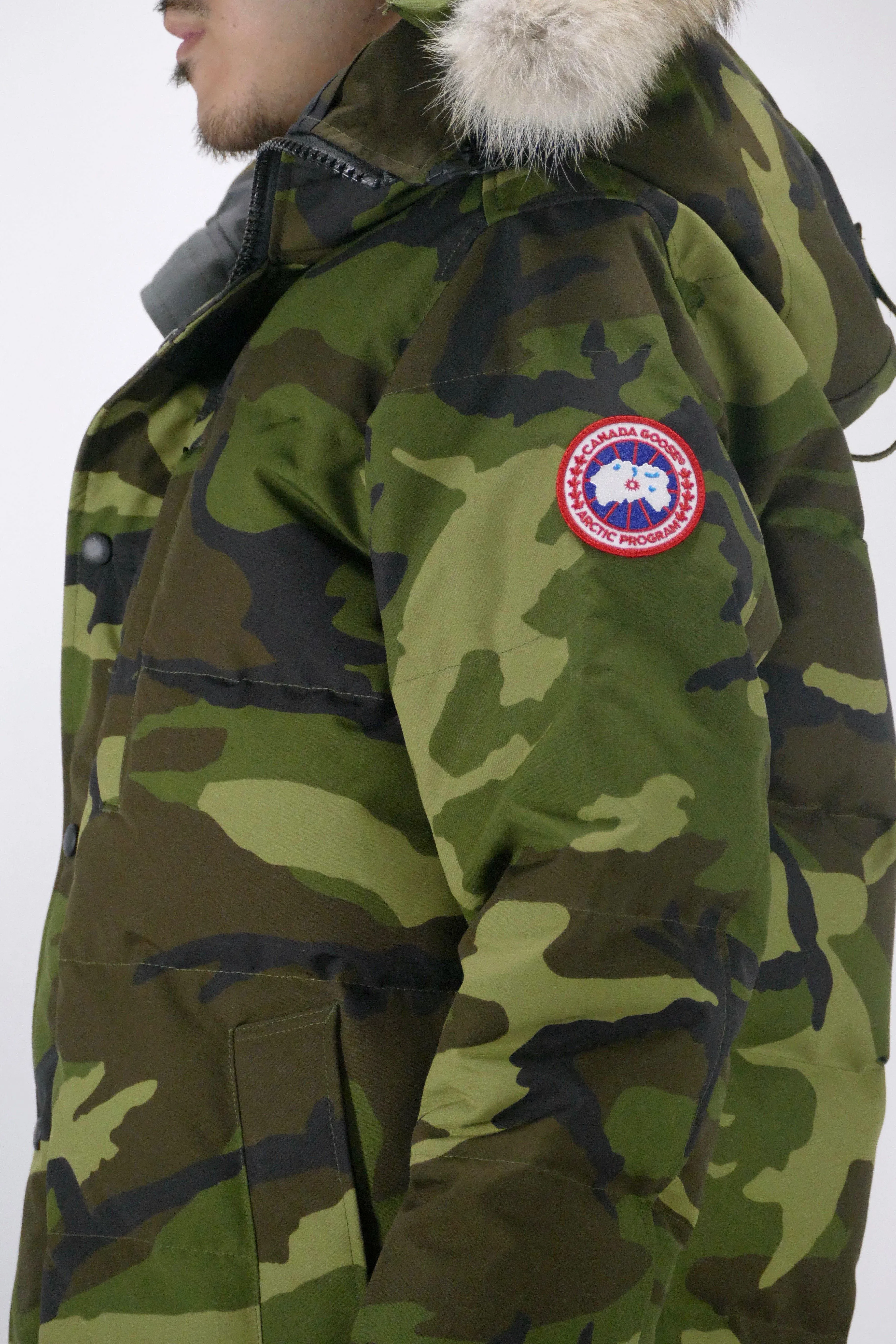 Canada Goose Mens Down *Parka Carson  - Classic Camo