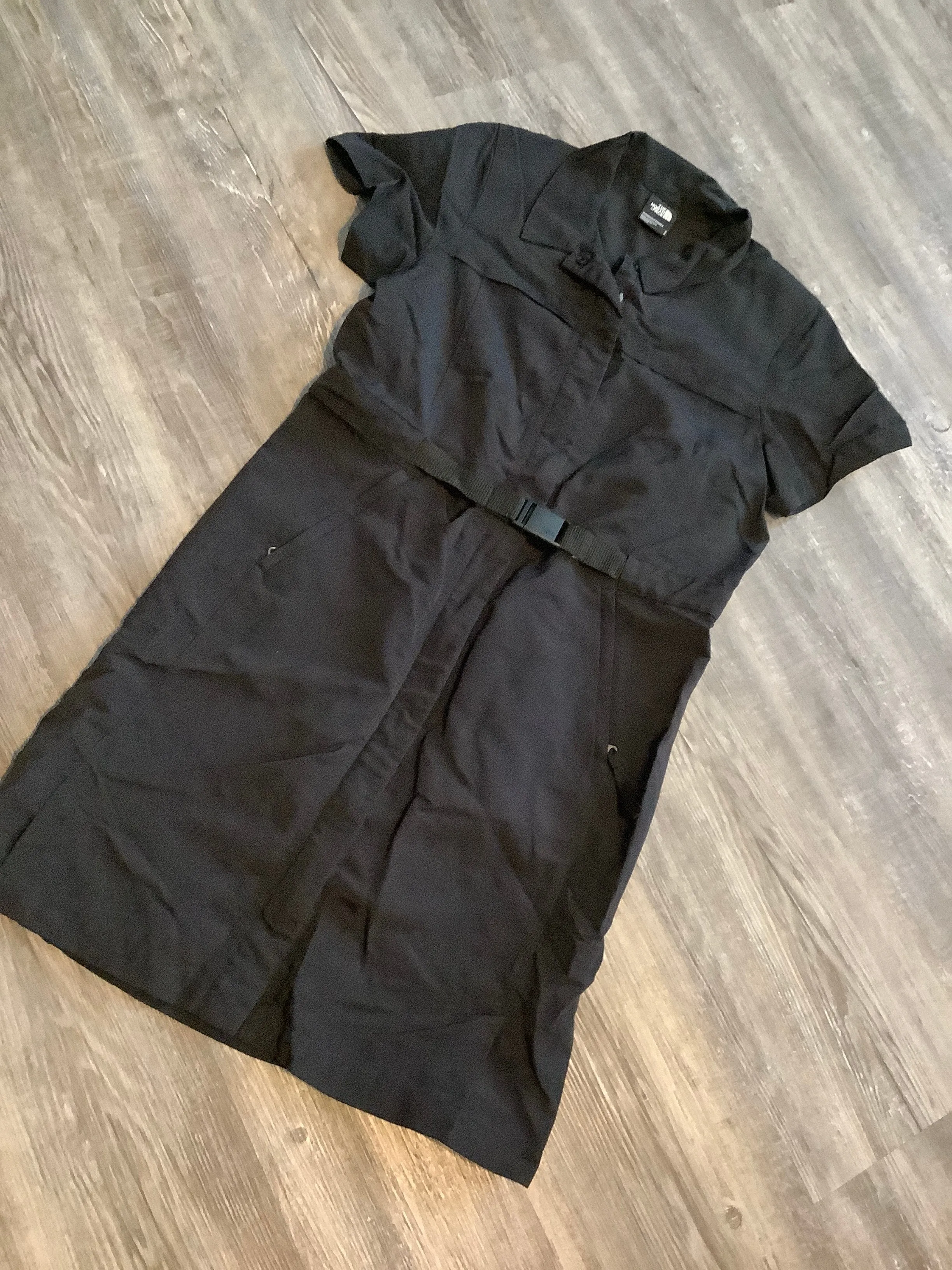 Dress Casual Short By The North Face  Size: S