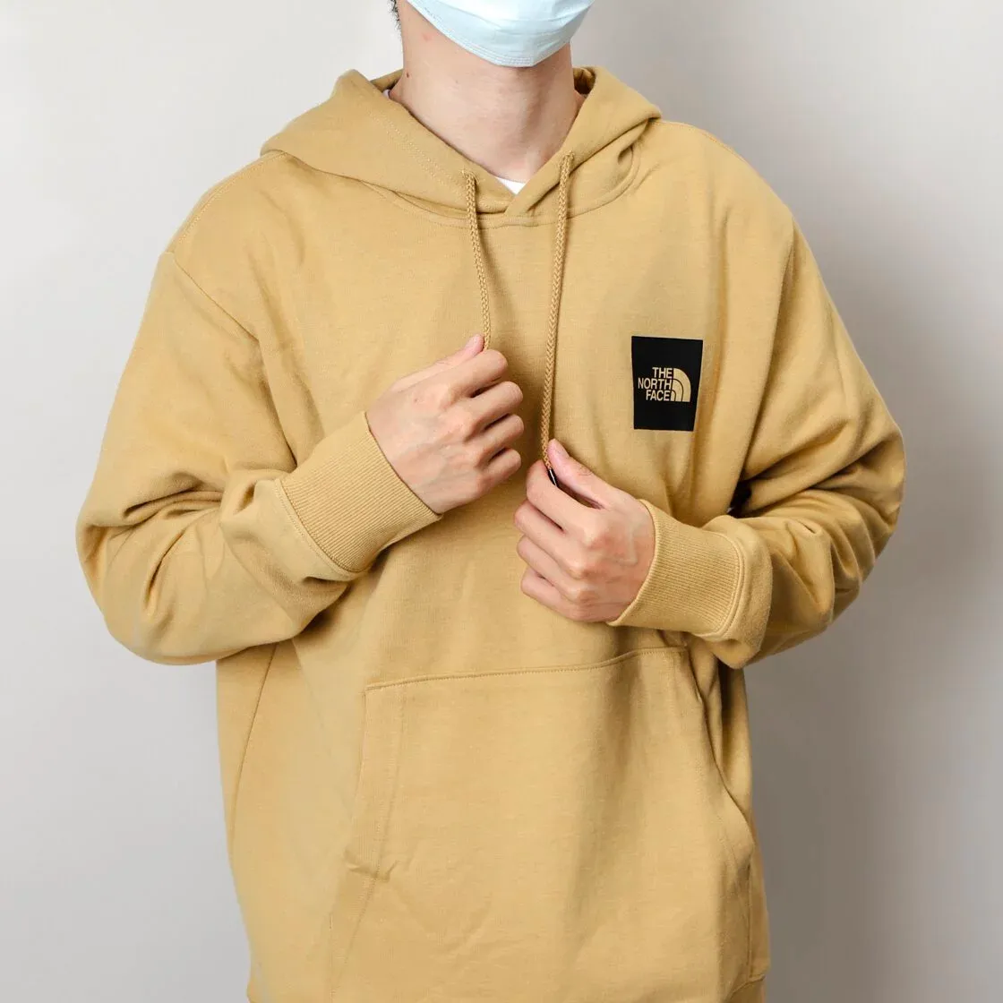 The North Face U Box Never Stop Exploring Hoodie [NF0A7QV2]